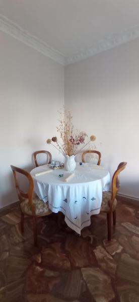 Spacious Sunny house in Chania